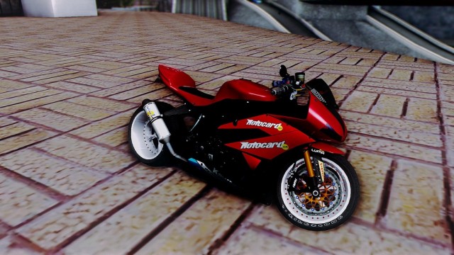 Kawasaki Ninja ZX-6R (Ruff Ryders/stock)