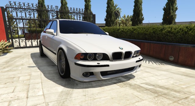 2003 BMW M5 E39