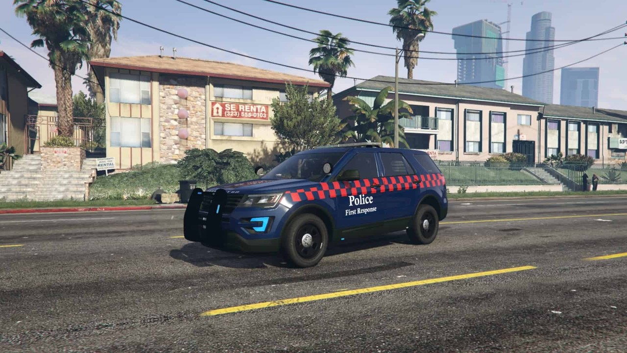First Response Police explorer (Blue and white lights) (ELS)