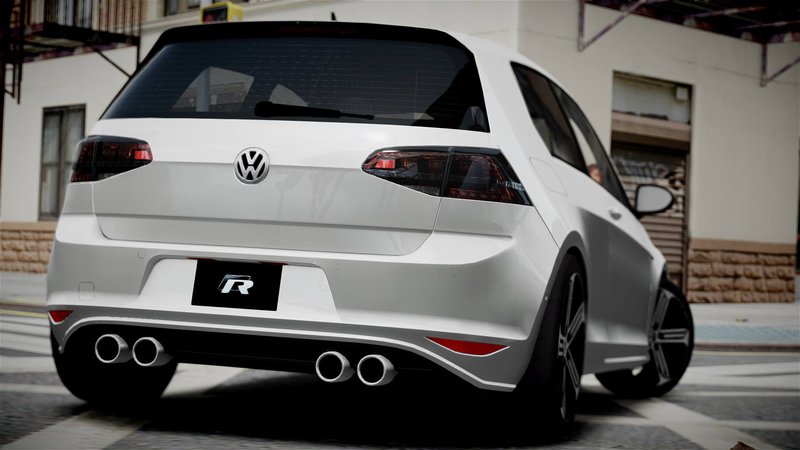 2015 VW Golf R