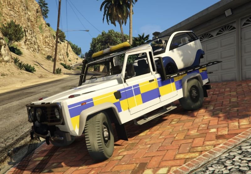 Land Rover Defender Recovery Truck (with car)